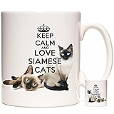 Taza de cerámica con diseño de gatos siameses, con texto en inglés 'Keep Calm and Love Siames'.